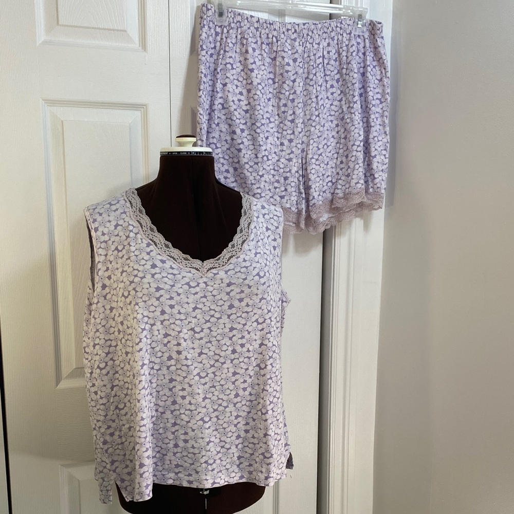 2 for $25 - 2 Piece Vintage 100% Cotton Pajamas w Lace Trim, Purple Floral, XL